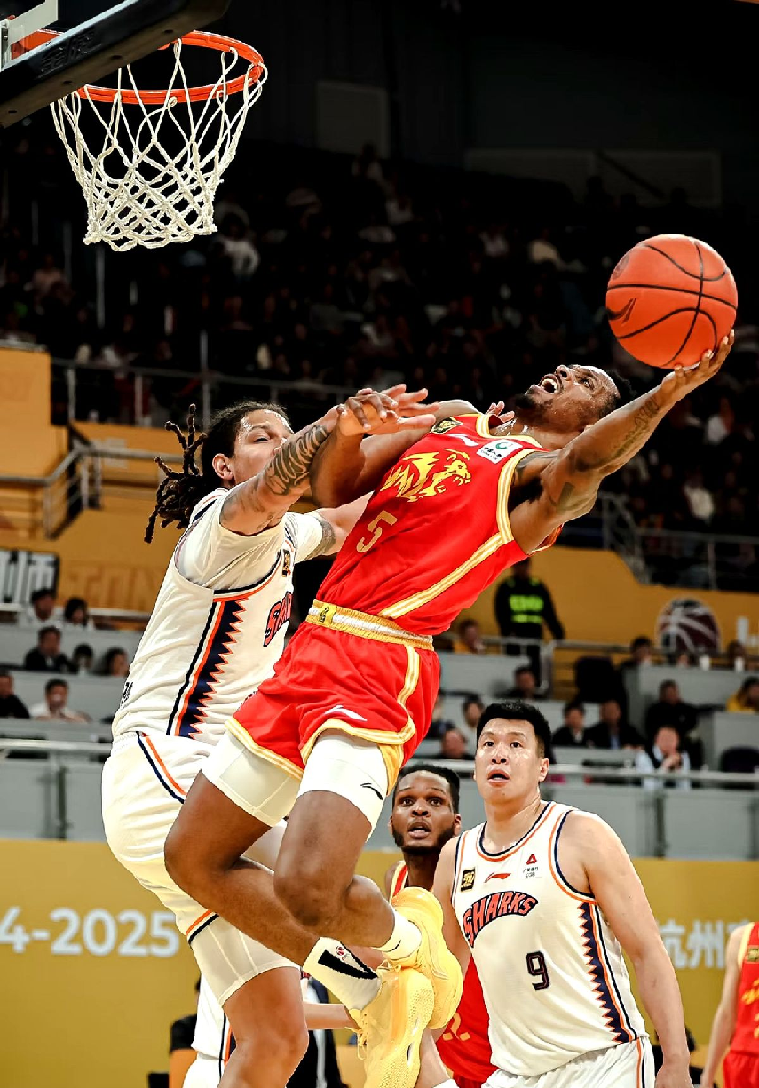 九游体育官网-关于这也行？赛前波士顿凯尔特人备战CBA常规赛巴塞罗那球迷沸腾，深圳男篮关键时刻迎来里程碑的信息