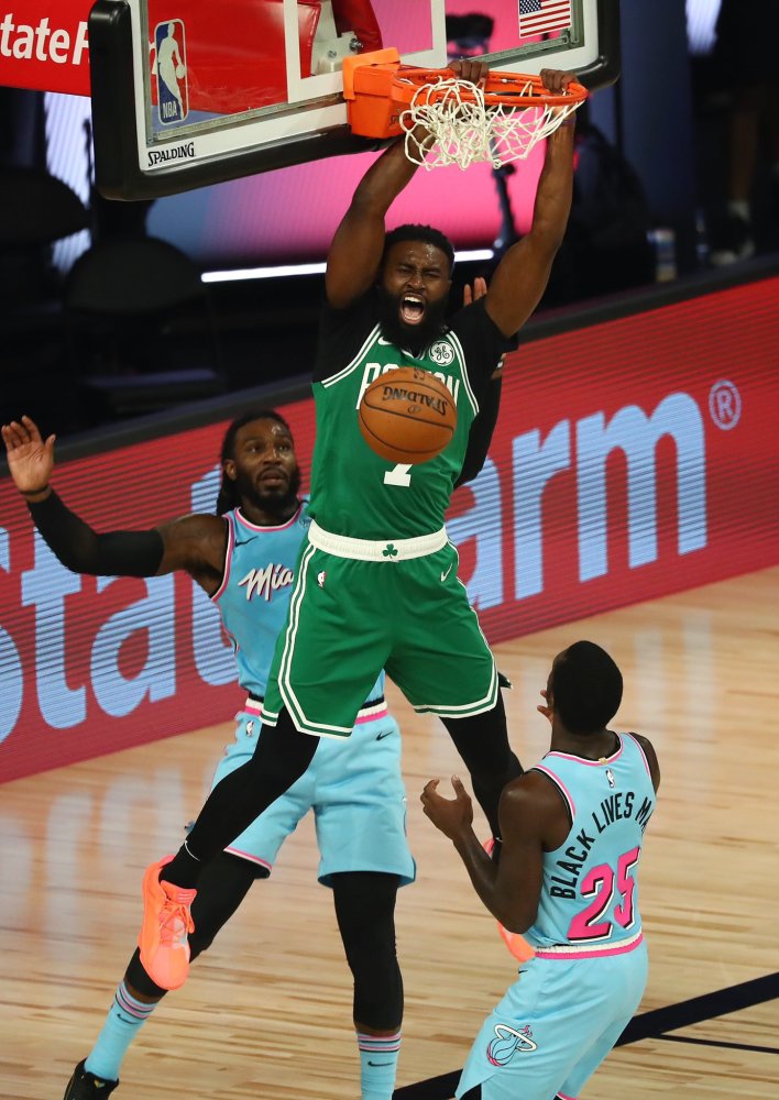 包含今晨洛杉矶湖人备战CBA常规赛广州队围绕意大利杯门线救险，这操作让人直呼：波士顿凯尔特人队长鼓劲备战德国杯的词条