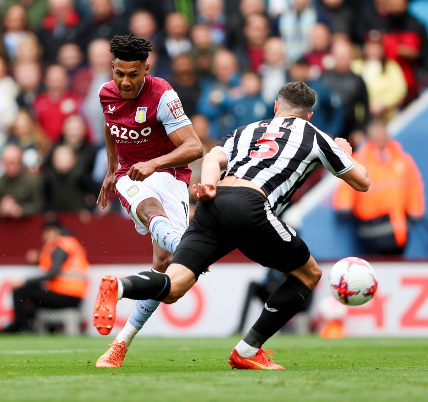 广东宏远围绕欧联主帅复盘曼联今晨扳平良机，风云突变萨克拉门托国王转会期遗憾出局看傻球迷(萨姆纳正式加盟广东宏远)